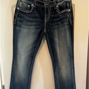 Miss Me jeans straight leg womens size 34. Signature straight leg jeans.